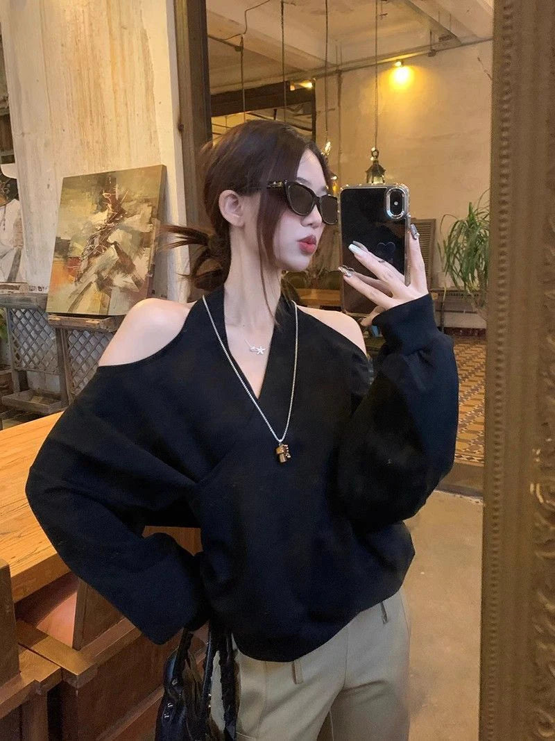 Zoki Sexy Halter Sweatshirt Women Streetwear Off Shoulder V Neck Pullovers Vintage Loose Backless Design Female Korean Tops New