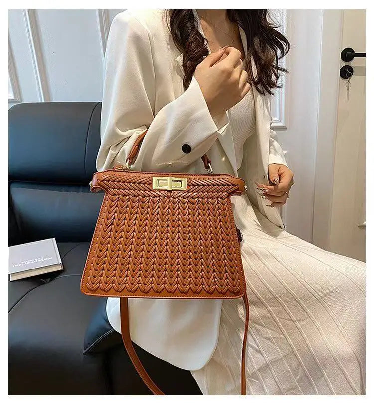 2025 Elegant Kelly Bag - French Woven Leather Tote, Celebrity Style Shoulder/Crossbody Purse with Spacious Design