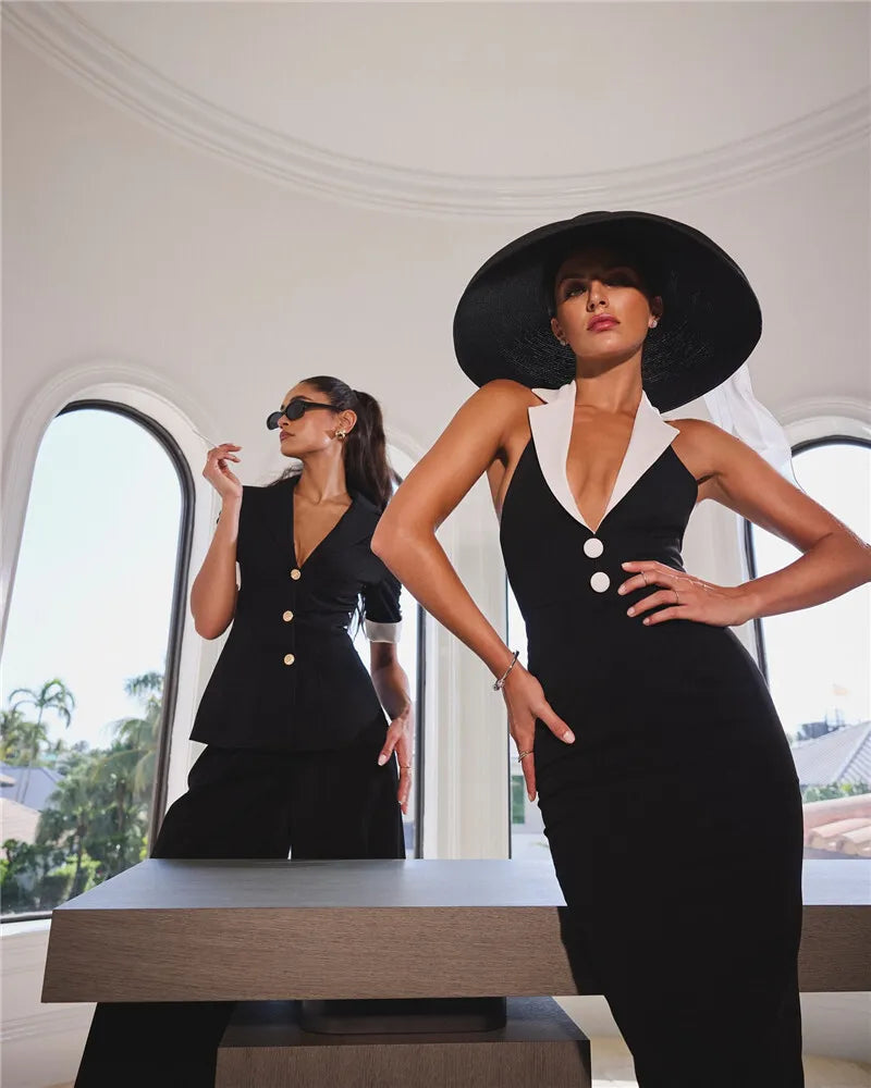 Mozision Halter Backless Sexy Maxi Dress For Women Gown Contrast Color Notched Collar Sleeveless Bodycon Club Party Tank Dress