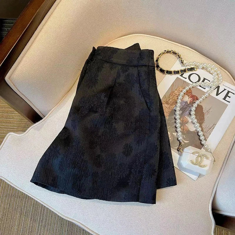 Vintage Jacquard Shorts Women Black Chic Harajuku High Waist Casual Straight Shorts Summer Elegant Pleated A Line Shorts New Ins