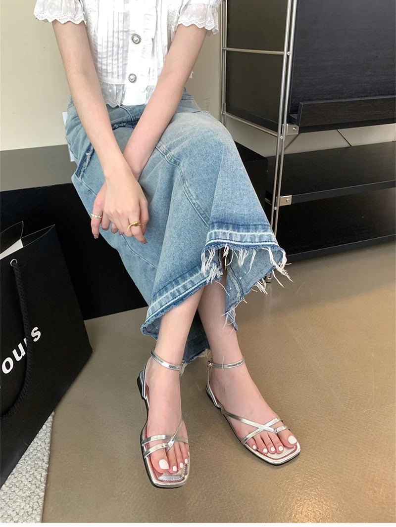 2025 Summer Gladiator Women Sandals Fashion Elegant Narrow Band Clip Toe Shoes Ladies Comfort Flats Beach Sandalias