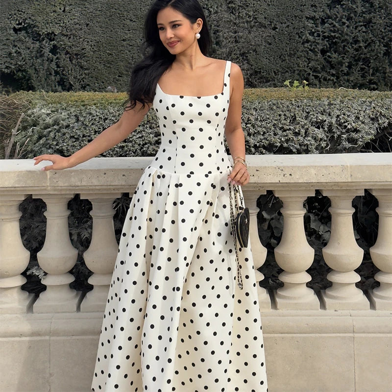 Square Collar Halter Polka Dot Dress Large Skirt Hem Pleated Waist Cinching Suspender Robes Slimming Sexy Fashion Long Dresses
