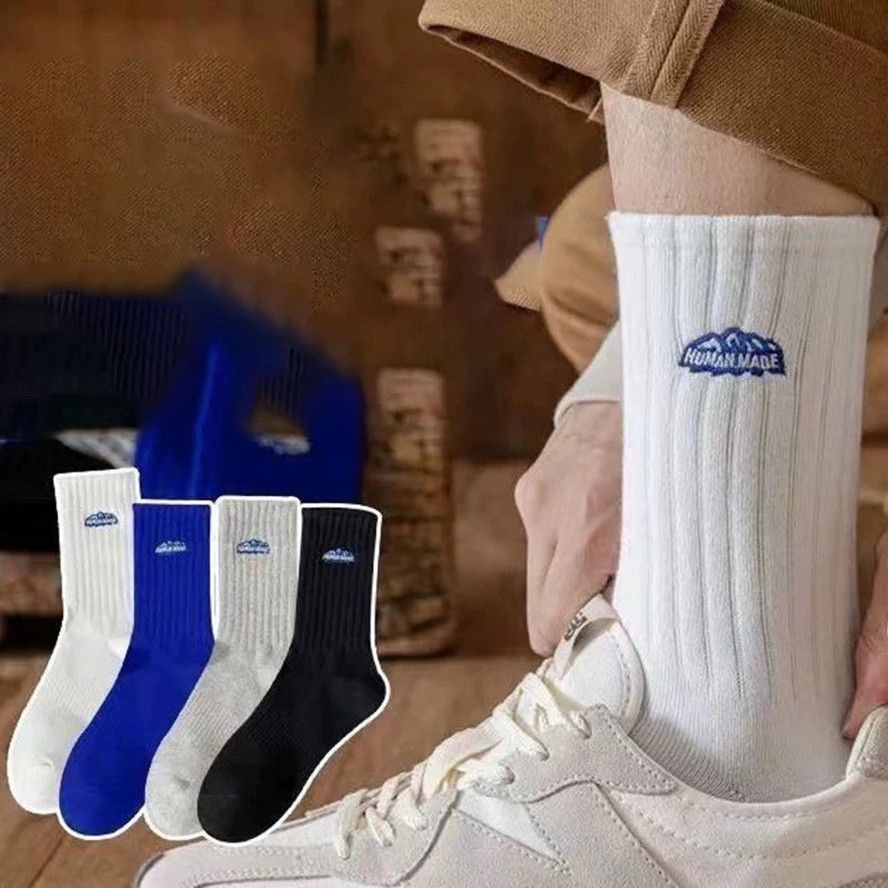 4 Pairs Men Solid Color Printed Mid Tube Socks Fashionable Letter Comfortable Sweat Absorbing Breathable Couple Casual Socks