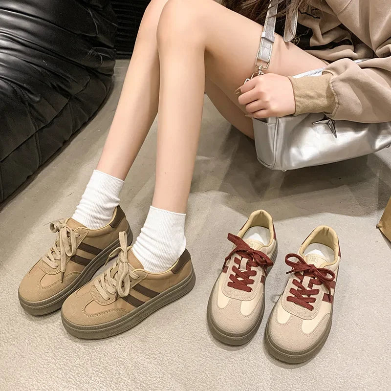 Women's Casual Sports Shoes Spring New Style Versatile Lightweight Lace-Up Mesh Thick Bottom Foot-Extending Dad Sneakers