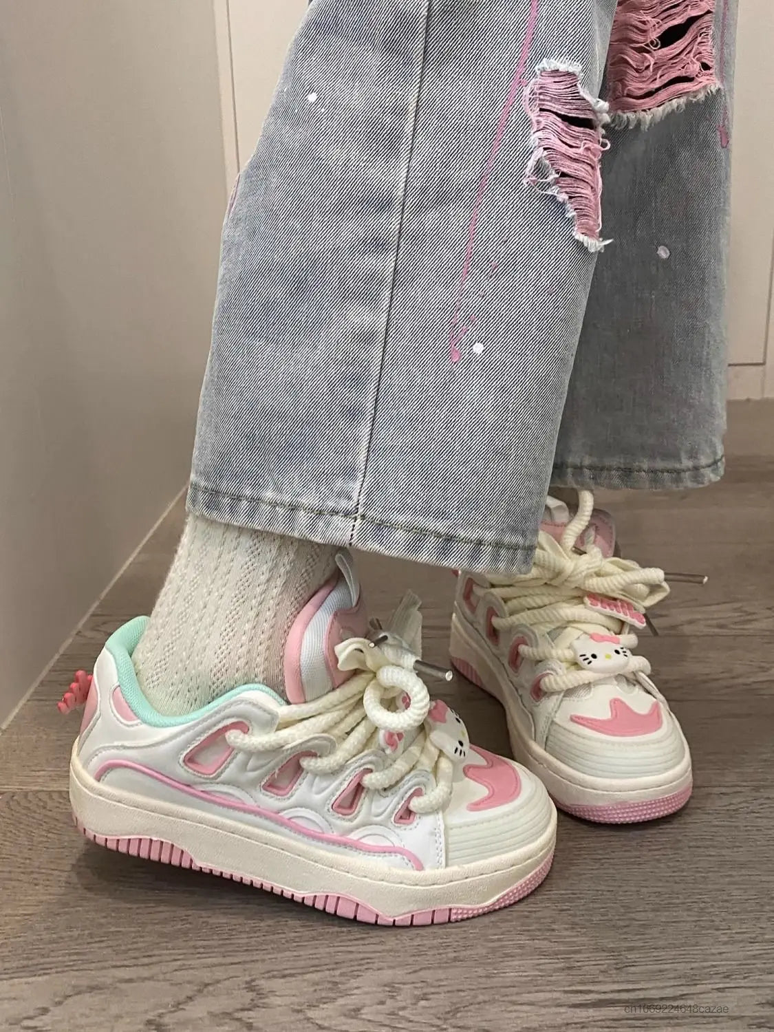 Sanrio Hello Kitty Luxury Design Plate Shoes Y2k Girl Cartoon Korean Style Aesthetic Cute Shoes Women Fashion Casual Sneakers