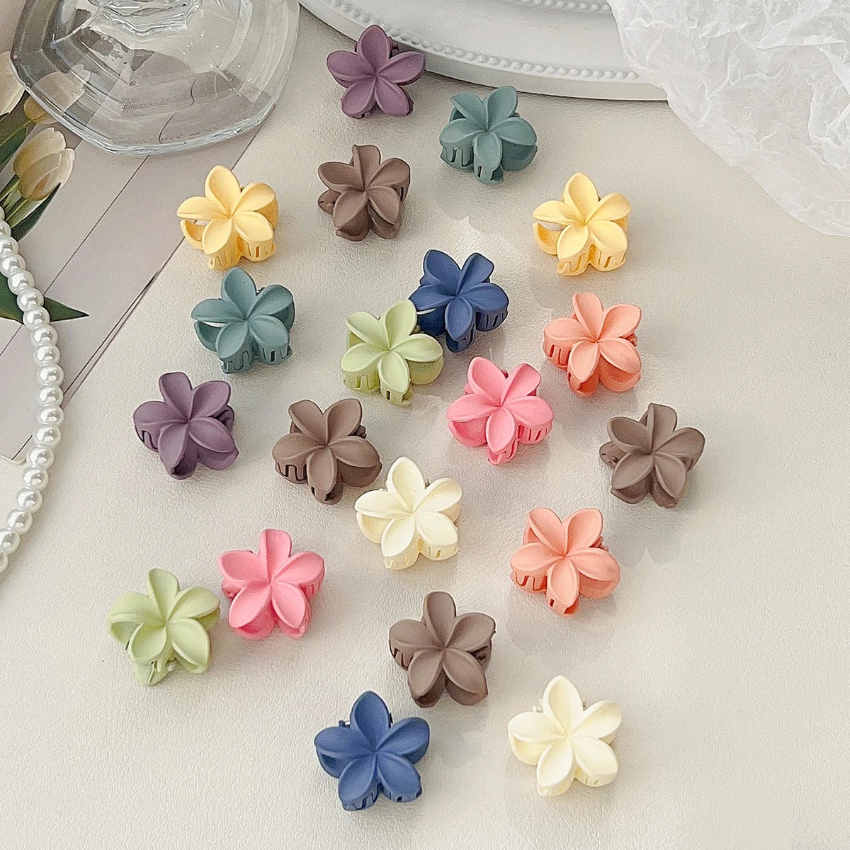 Mini Flower Hair Clips Pack for Women - Creaseless Styling Claw Clips for Bangs and Tiny Hair Styling