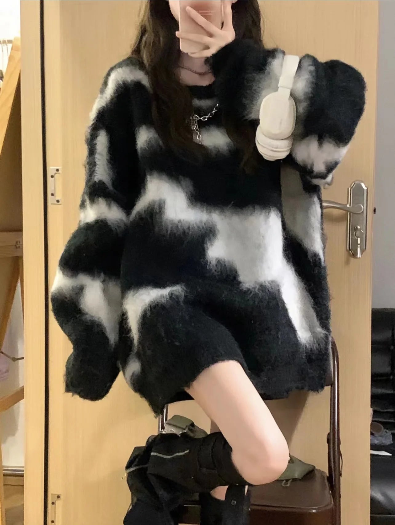 2024 Women's Loose Casual Warm Commuter Sweater Autumn Winter New Thickened Soft Irregular Stripes Fashion Versatile Pullover