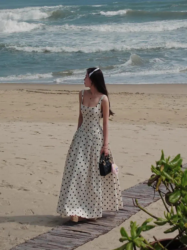 Square Collar Halter Polka Dot Dress Large Skirt Hem Pleated Waist Cinching Suspender Robes Slimming Sexy Fashion Long Dresses