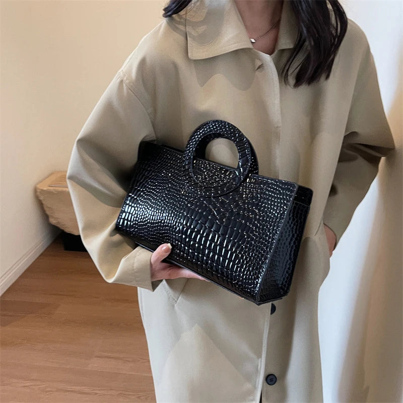 Women Fashion Shoulder Bag Coin Purse Crossbody Messenger Bag PU Leather Zipper Satchel Vintage Large Capacity Handbag