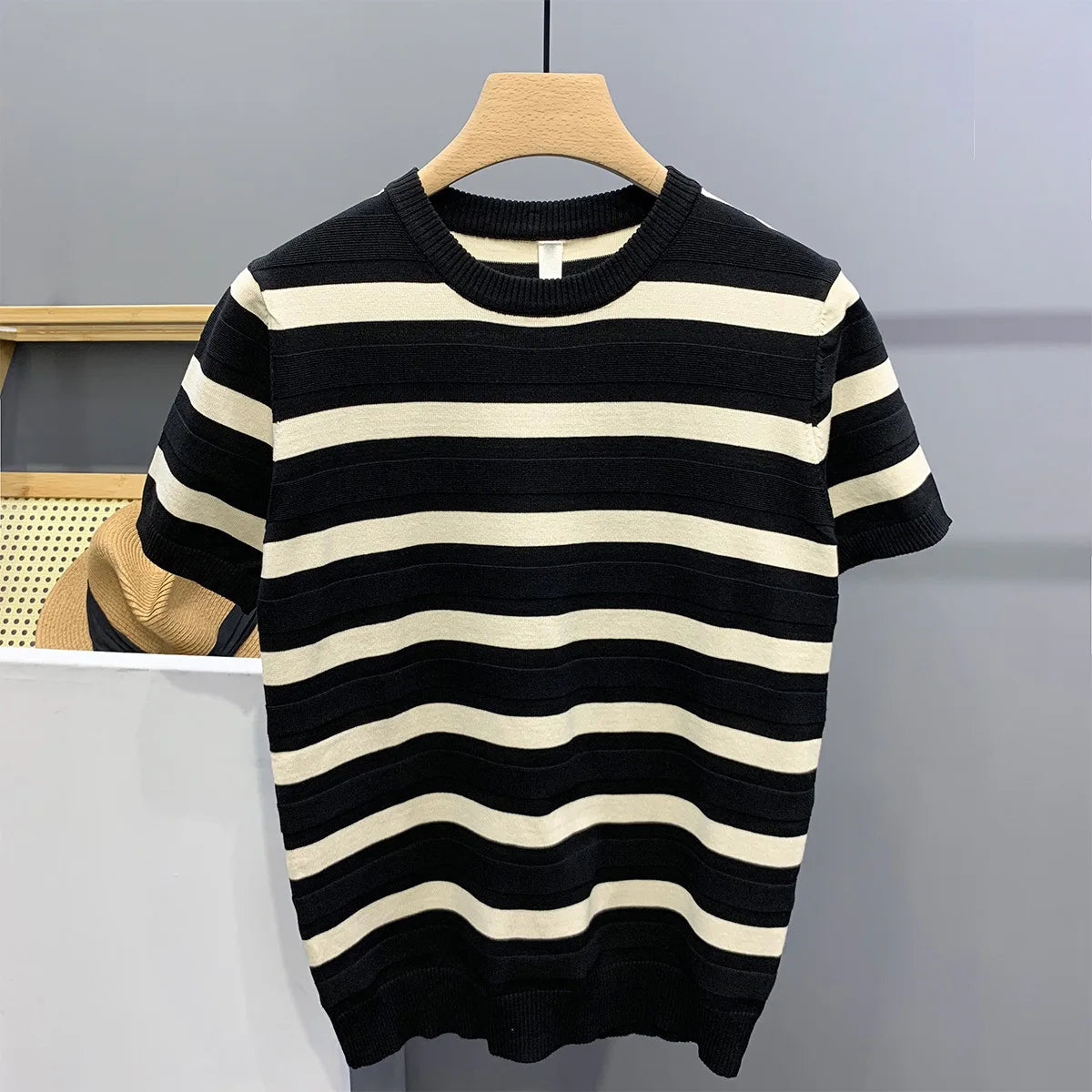 Black White Striped Knit Short Sleeves Men's Round Neck Summer Trendy Ice Silk T-shirt Men's Half Sleeve Body T-shirt