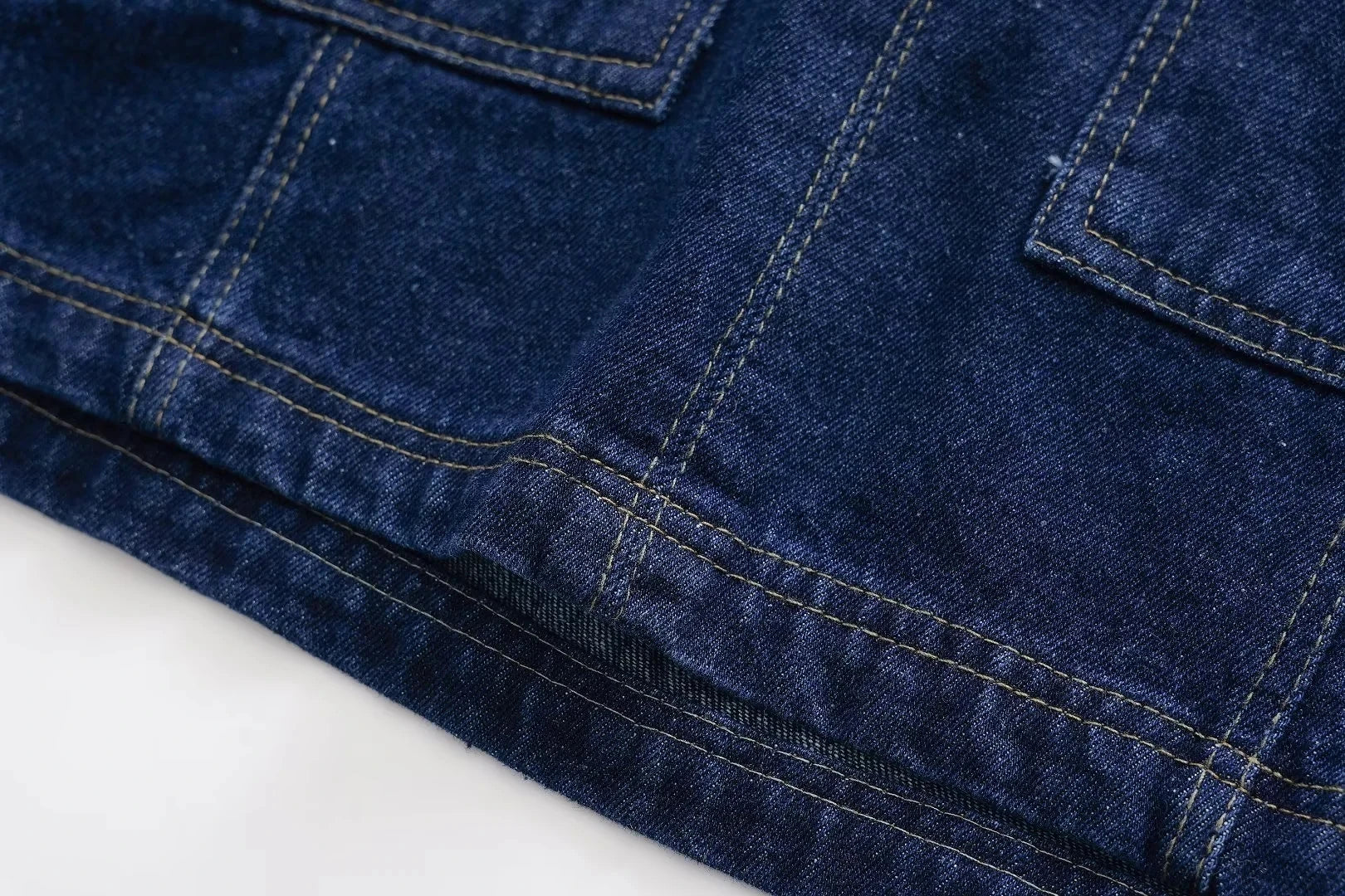 2025 Women's Fashion Flip Pocket Decoration Short Flip Collar Slim fit denim Top + Asymmetric Denim Skirt 2 Piece Set