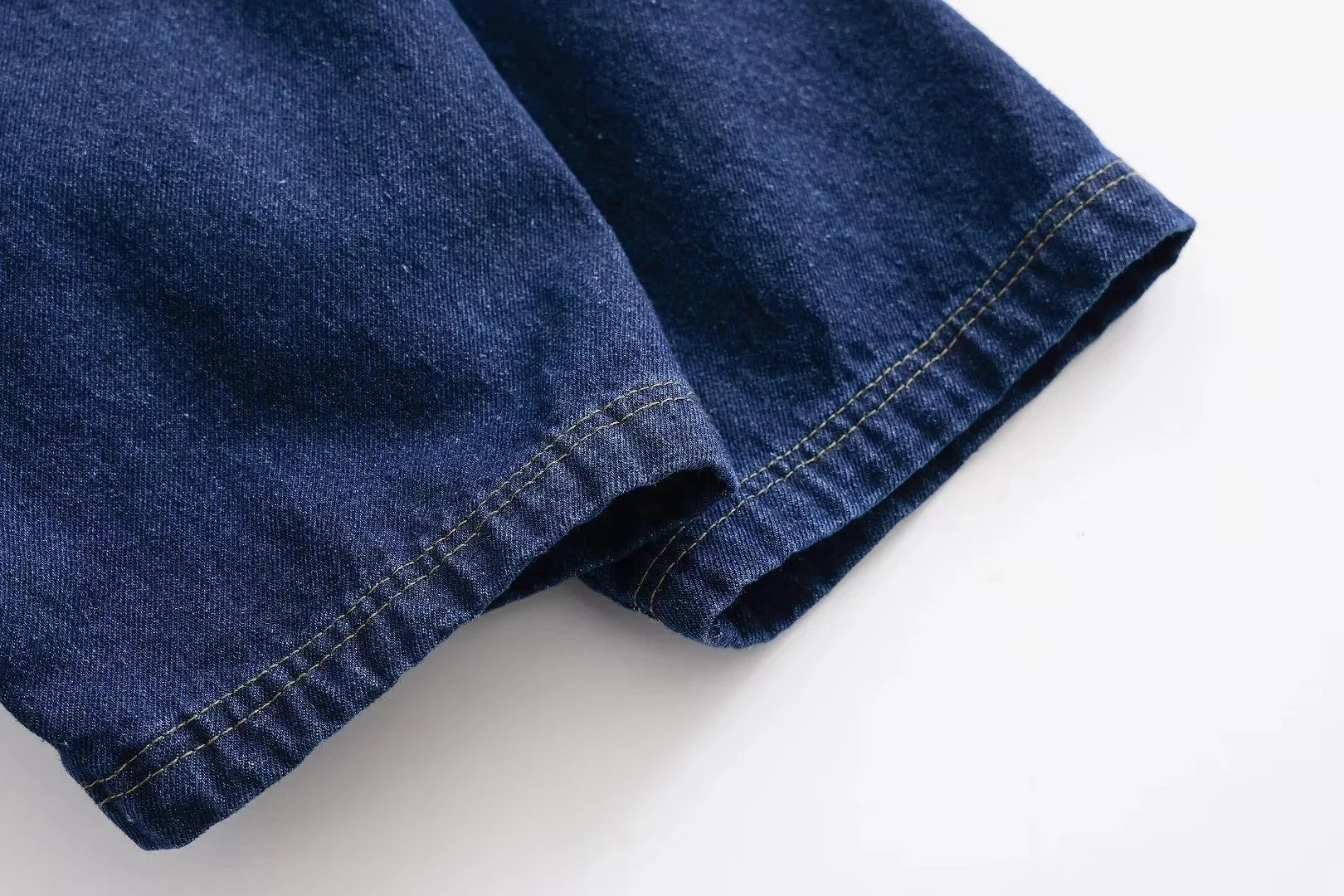 2025 Women's Fashion Flip Pocket Decoration Short Flip Collar Slim fit denim Top + Asymmetric Denim Skirt 2 Piece Set