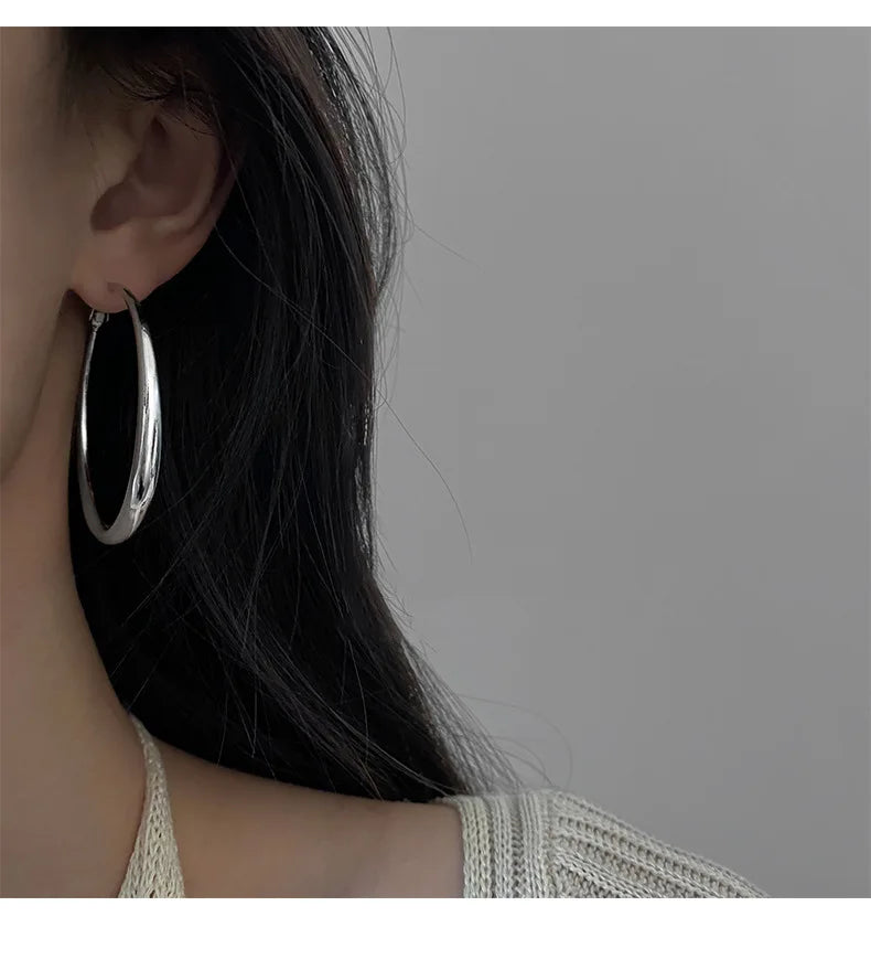 Fashion Exaggerated Big Circle Hoop Earrings for Women Statement Jewelry Smooth Circle Earrings Femme Boucles d'oreilles