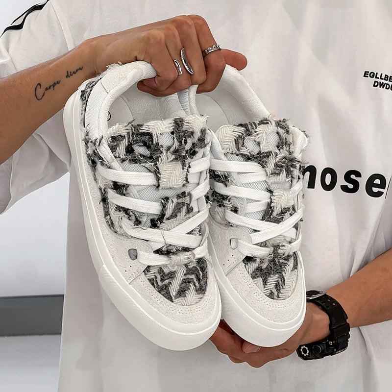 Casual shoes are trendy and versatile, classic night king white sneakers, skate shoes and dad shoes