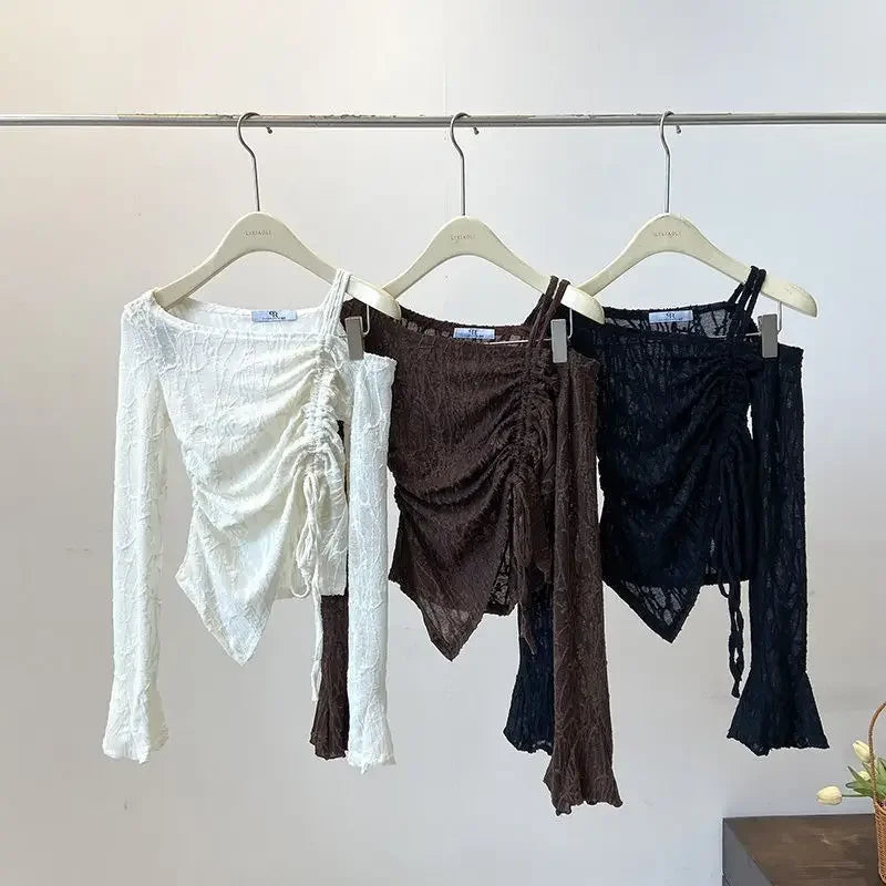 Elegant Shoulder Bared Bell Sleeve One Shoulder Women's Short Top Korean Style Gentle T Shirt for Autumn Fashion Ladies' Wear