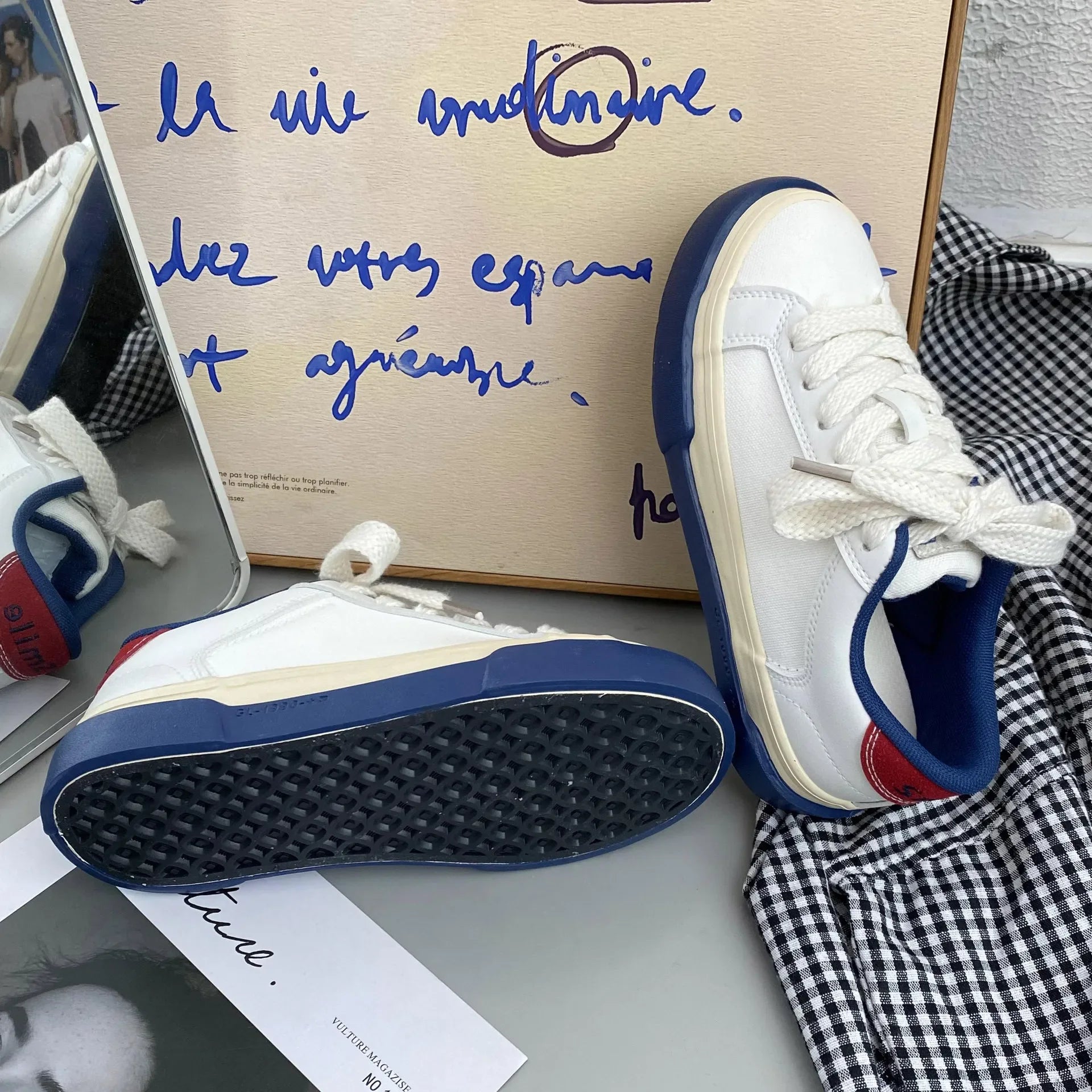 Women Vintage Red Low-top Jogging Canvas Sneakers Casual Letter Embroidery Vulcanized Skateboard Shoes Students Flat Trainers