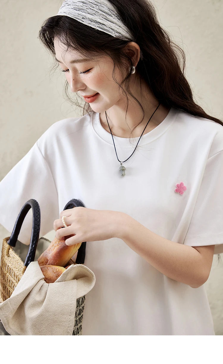 MISHOW Casual Graffiti T-shirt Women Summer 2025 Short Sleeve Round Neck Loose Shirts Female New Fashion Tops Lady MXE15T0475