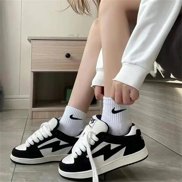 Summer Chunky Ladies Sneakers Thick Bottom Increased Ultra-Light Non-Slip Wear-Resistant Bread Casual Sneakers Vulcanized Shoes
