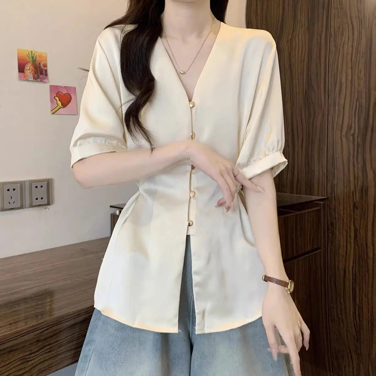 Women Clothes Summer Fashion Korean Button Solid Color V-neck Puff Sleeve Female Simplicity Elegant Temperament Short Sleeve Top
