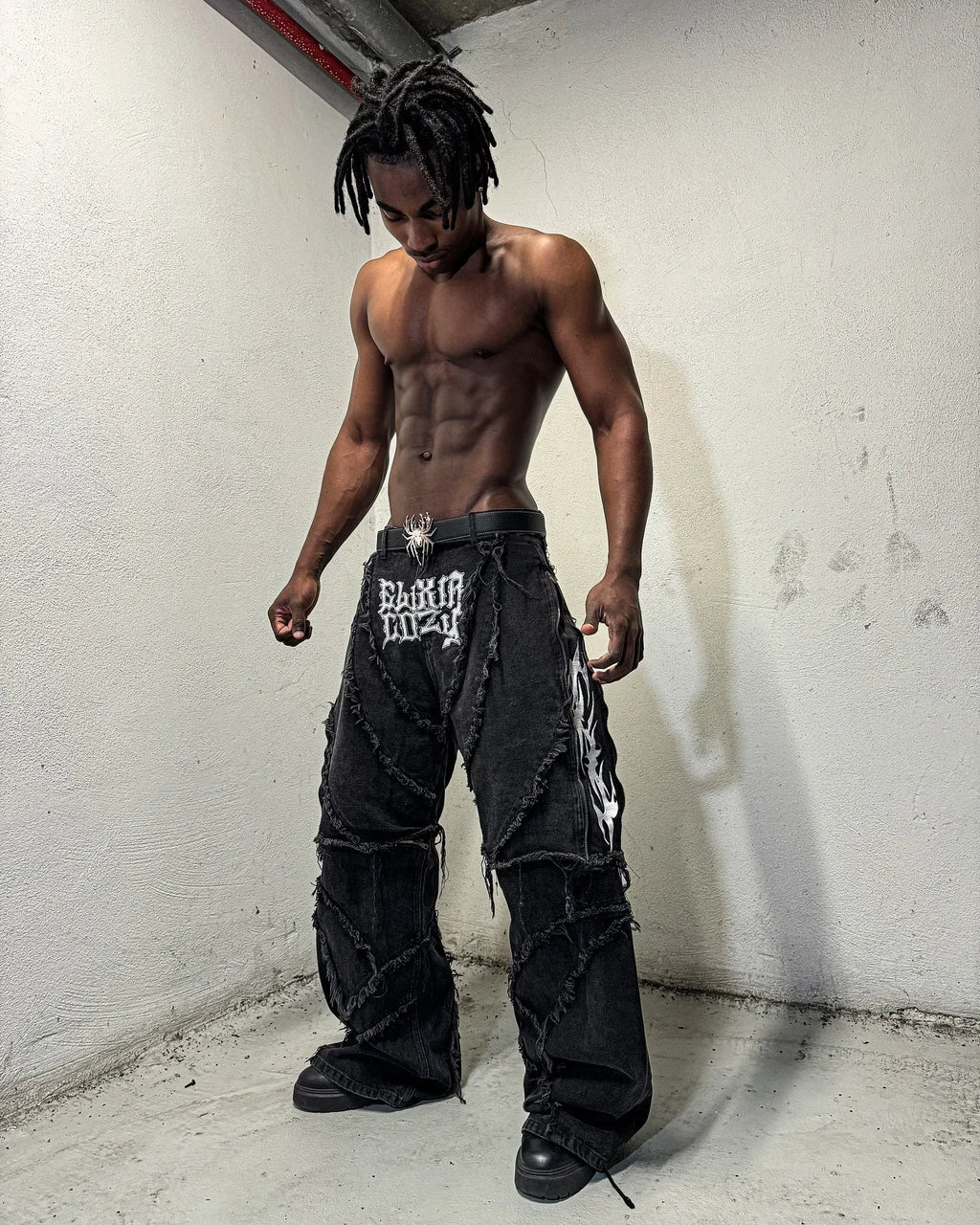 Y2k Patchwork Stripe Embroidery Fur Edge Jeans Fashion America Retro Zipper Splicing Baggy Jeans Punk Men Black Denim Pants
