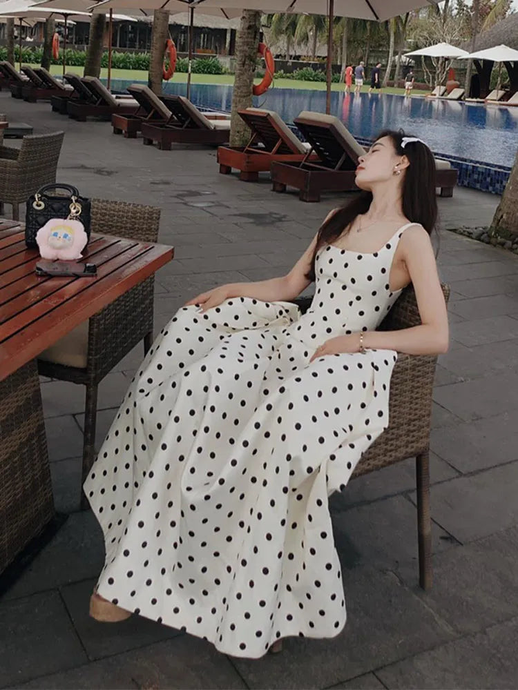 Square Collar Halter Polka Dot Dress Large Skirt Hem Pleated Waist Cinching Suspender Robes Slimming Sexy Fashion Long Dresses