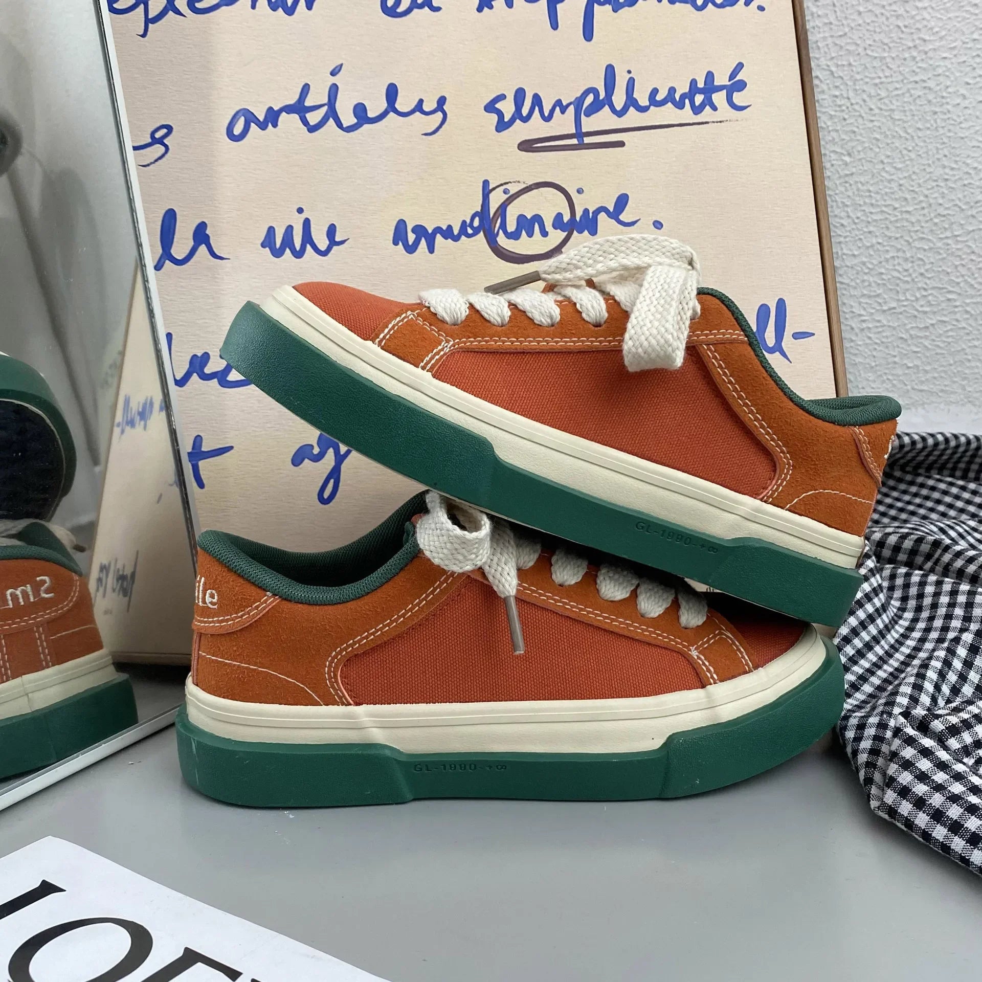 Women Vintage Red Low-top Jogging Canvas Sneakers Casual Letter Embroidery Vulcanized Skateboard Shoes Students Flat Trainers