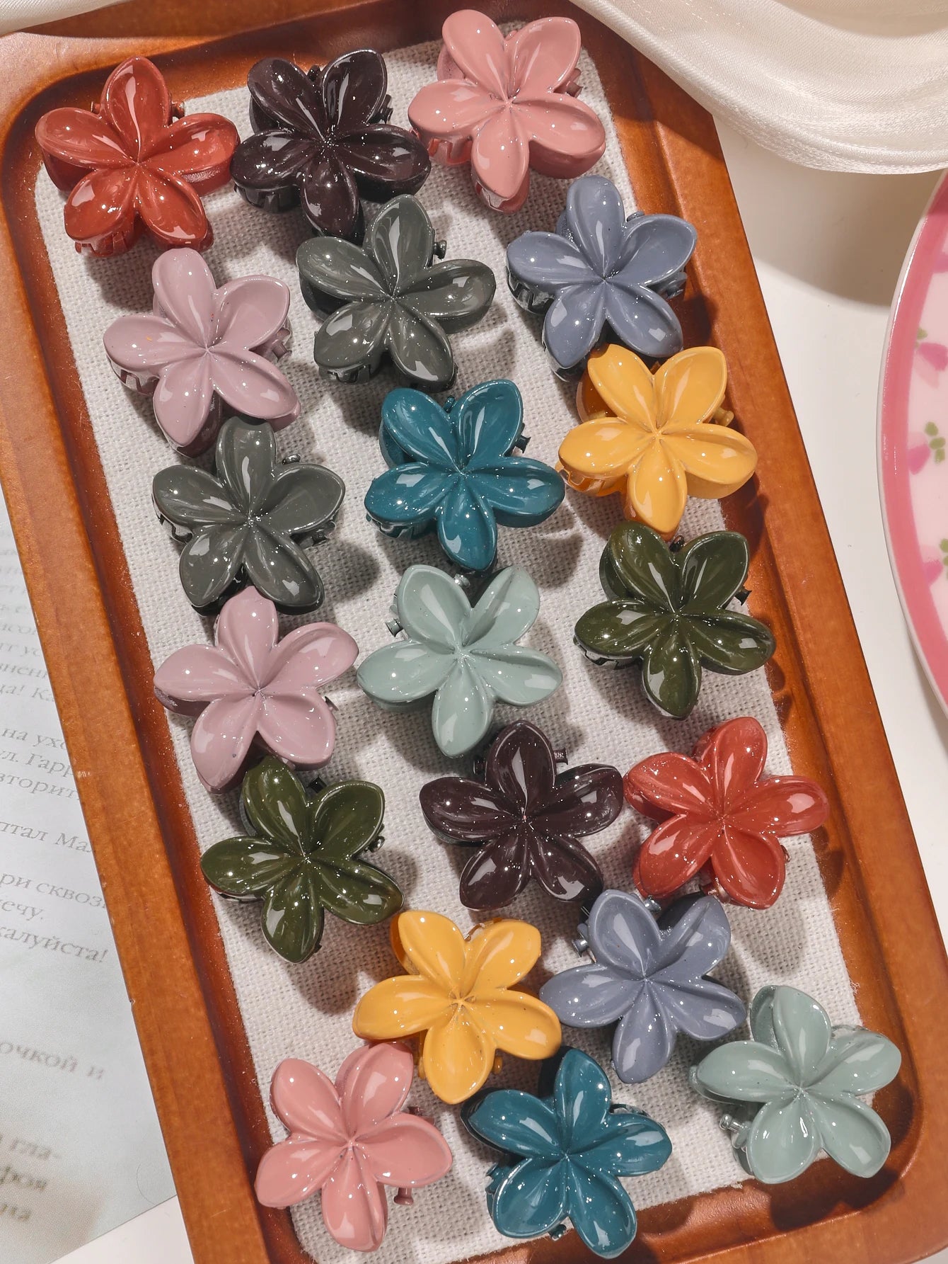 Mini Flower Hair Clips Pack for Women - Creaseless Styling Claw Clips for Bangs and Tiny Hair Styling