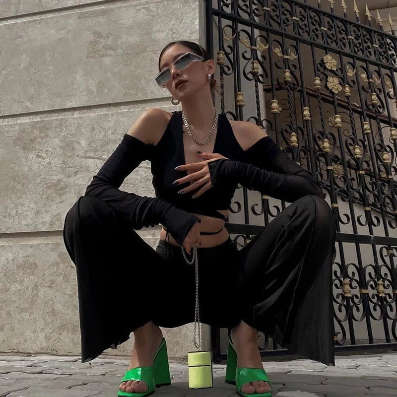 Sexy Black Crop Tops Streetwear Women Fashion 2024 Lace Up Bandage V Neck Cut Out Long Sleeve T Shirts