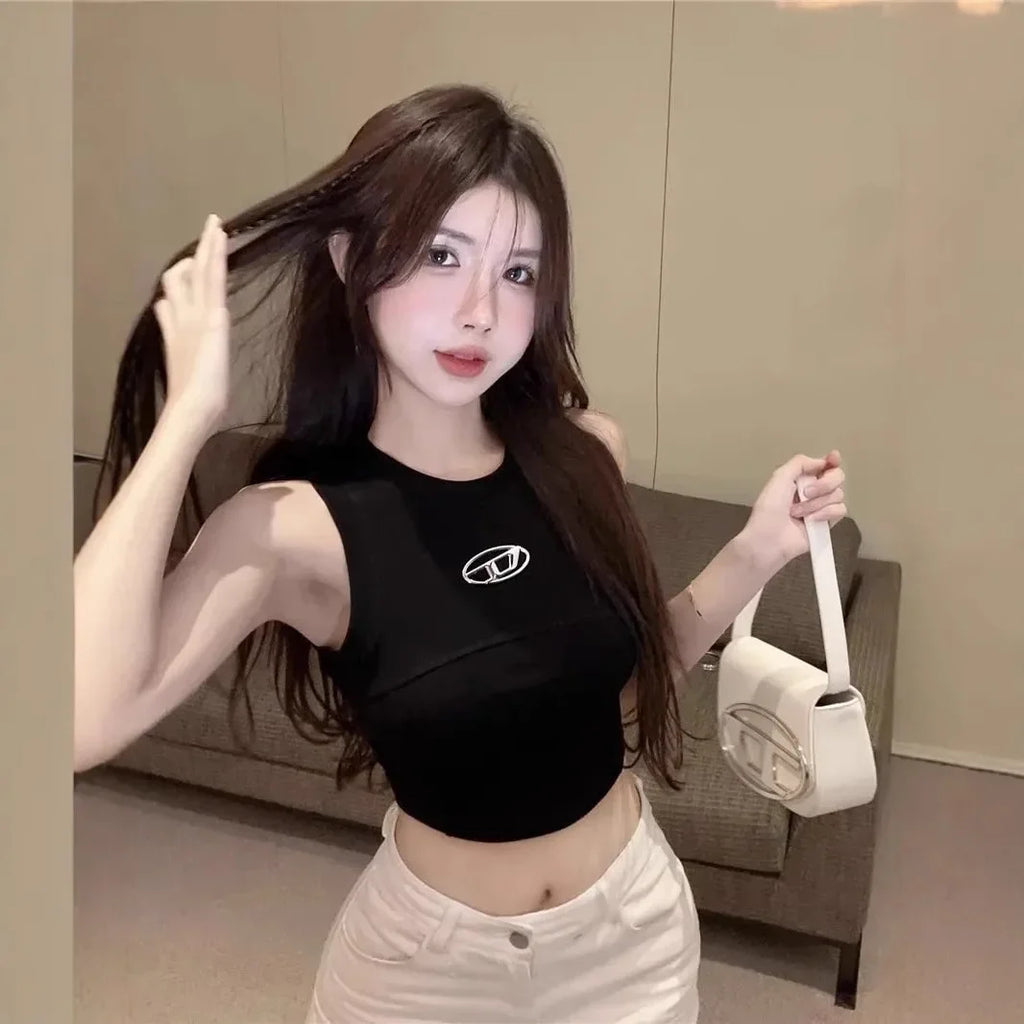 Summer Slim Fit Strapless Vest Women's Sleeveless Top Inner Wear Outerwear Design Casual Short T-Shirt for Young Girls