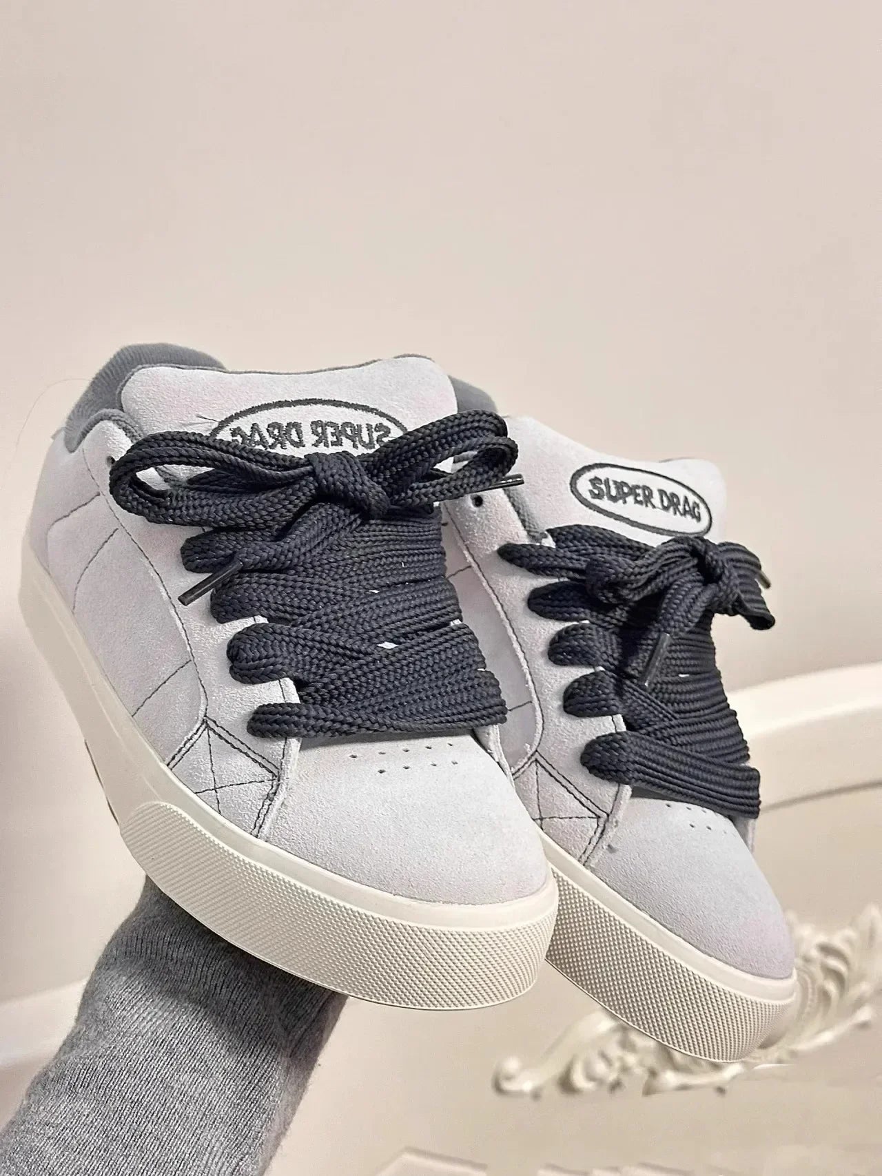 Women Casual Shoes Fashion Low Cut Lace-Up Leisure Sneakers Outdoor Comfortable Non-Slip Female Flats Trainers 35-40