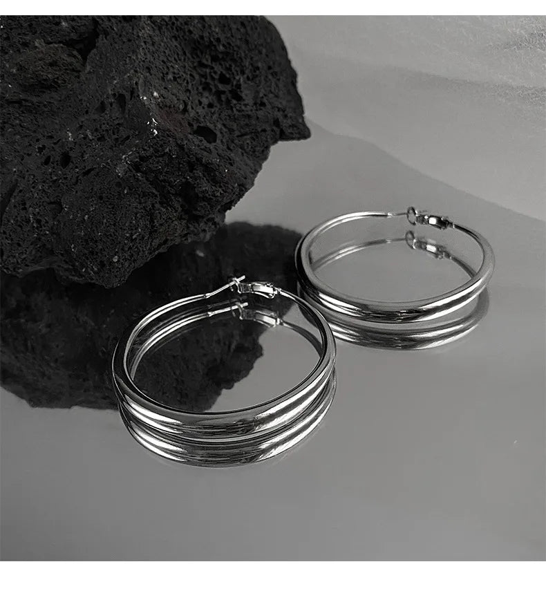 Fashion Exaggerated Big Circle Hoop Earrings for Women Statement Jewelry Smooth Circle Earrings Femme Boucles d'oreilles