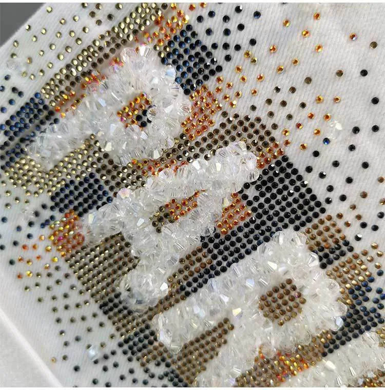 White Denim Shorts Women's 2023 Summer New European Station Loose High Waist Hot Pants Fashion Letter Diamond Jean Pants Ladies