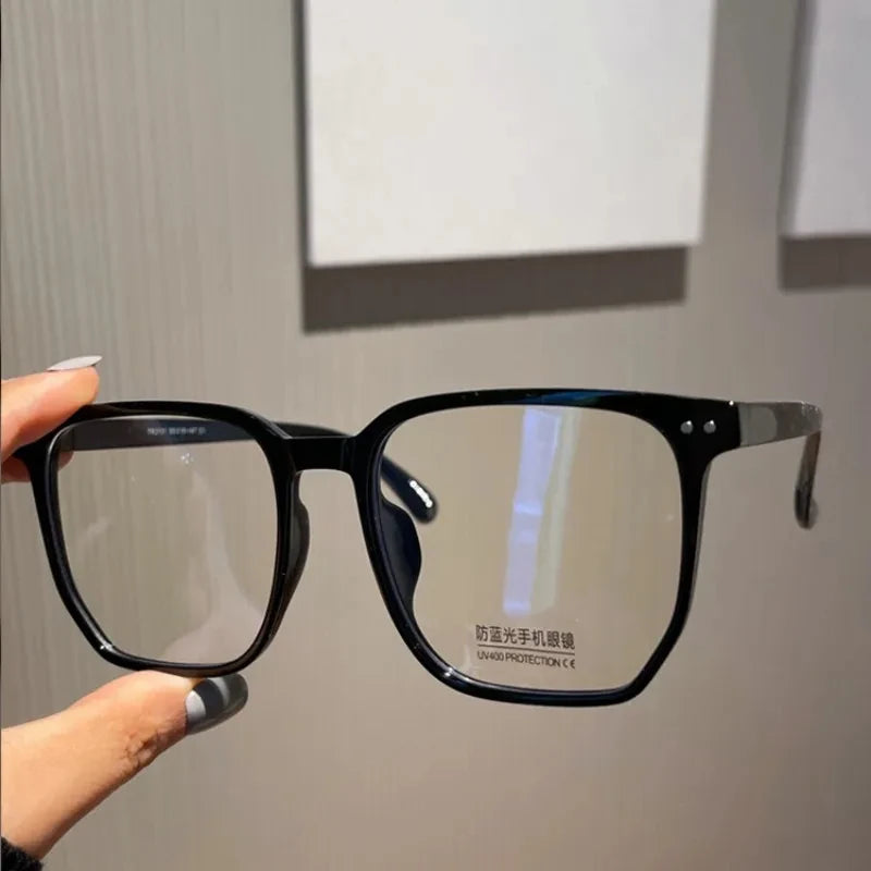 Round Eyewear Transparent Computer Glasses Frame Women Men Anti Blue Light Blocking Glasses Optical Spectacle Eyeglass