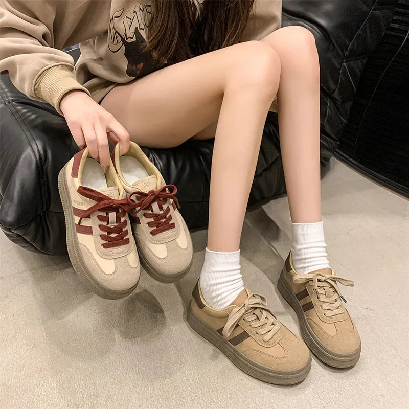 Women's Casual Sports Shoes Spring New Style Versatile Lightweight Lace-Up Mesh Thick Bottom Foot-Extending Dad Sneakers