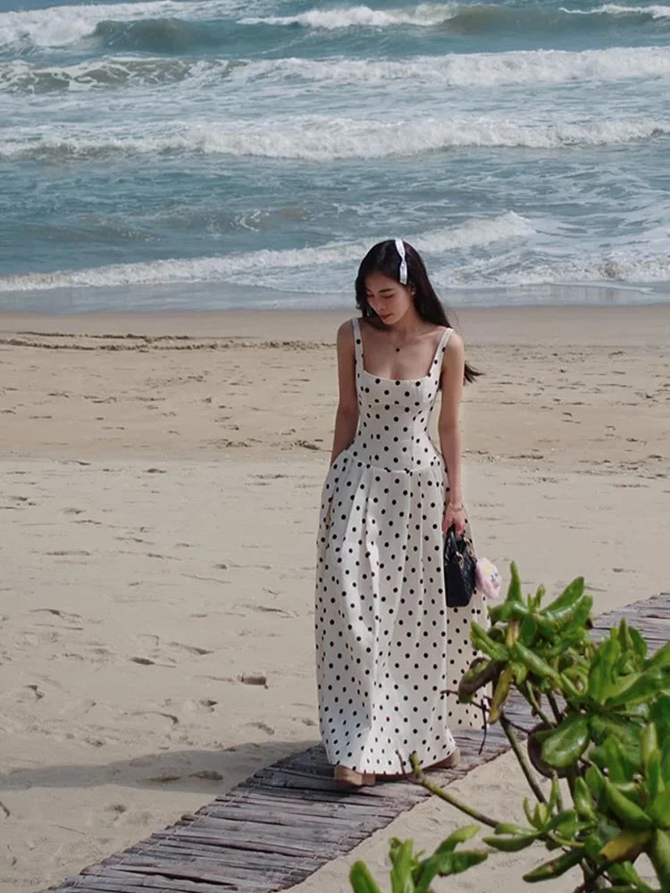 Square Collar Halter Polka Dot Dress Large Skirt Hem Pleated Waist Cinching Suspender Robes Slimming Sexy Fashion Long Dresses