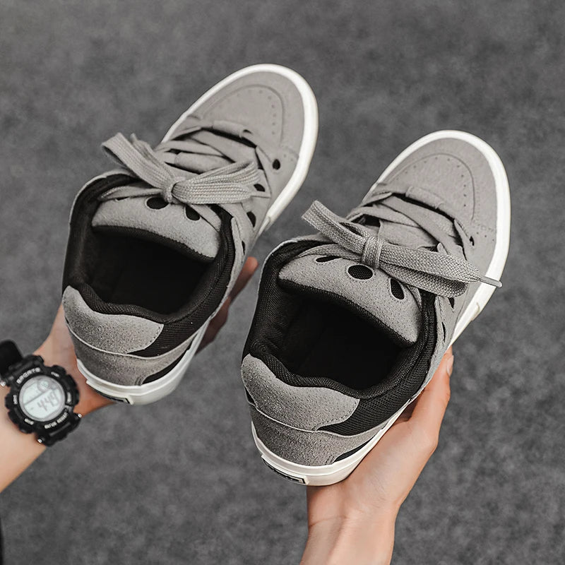 2025 trend men's casual shoes small white shoes board shoes Daddy shoes size
