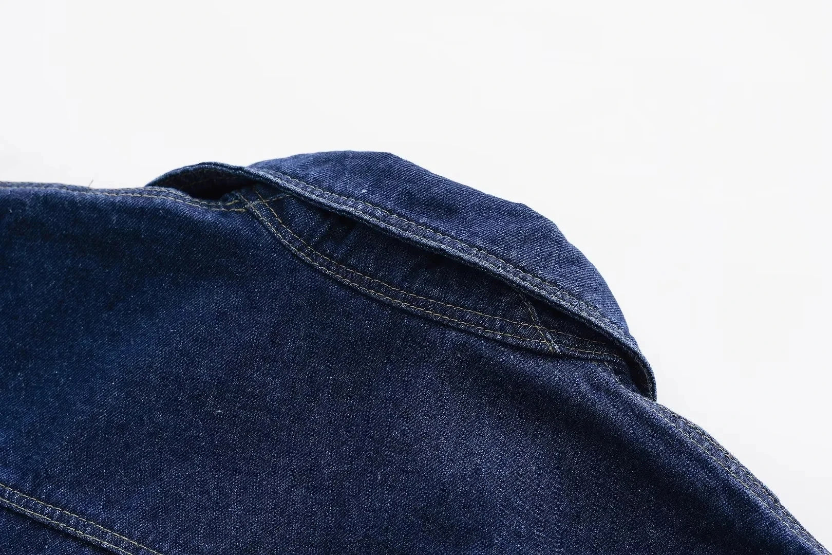 2025 Women's Fashion Flip Pocket Decoration Short Flip Collar Slim fit denim Top + Asymmetric Denim Skirt 2 Piece Set