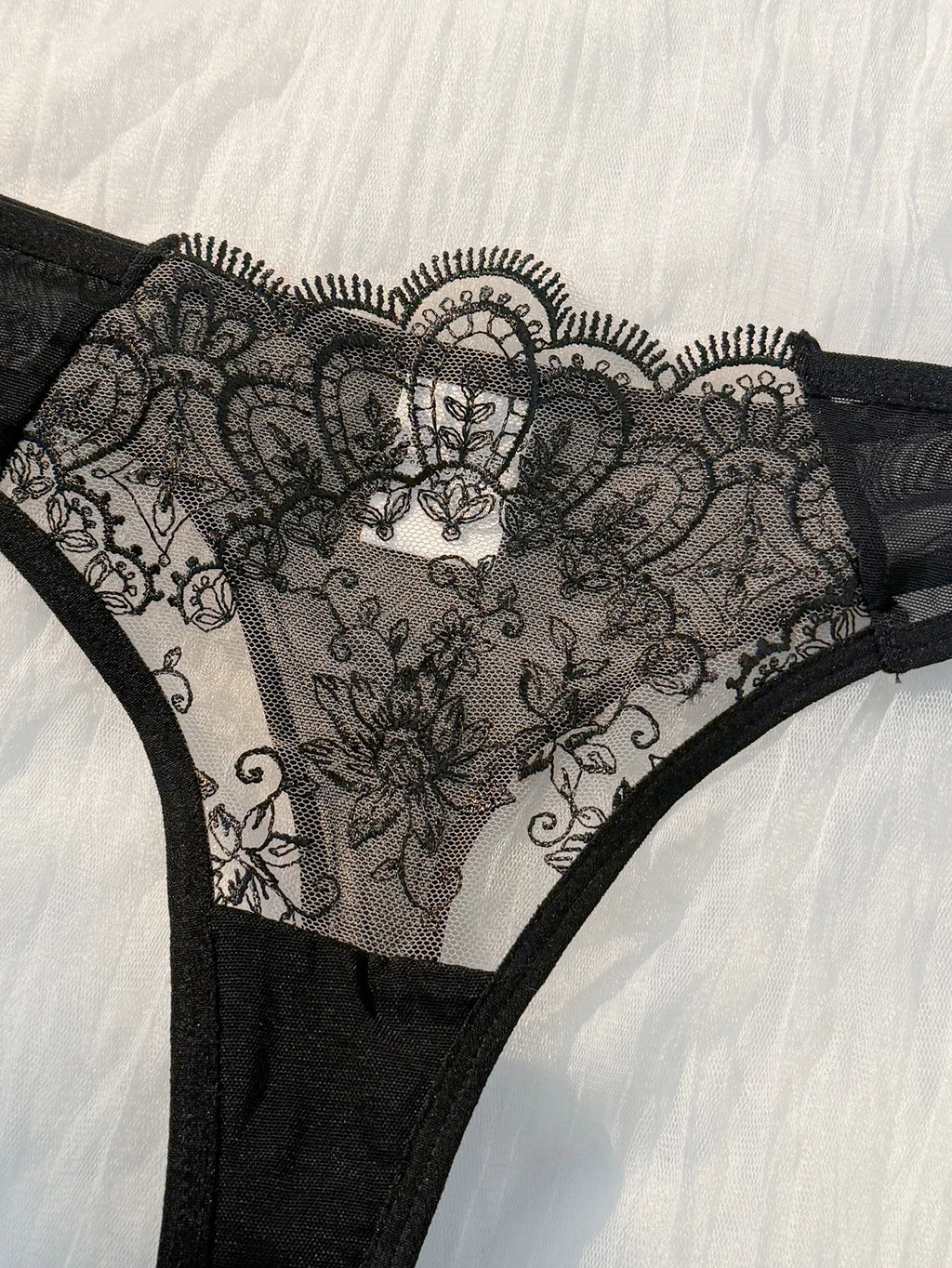 2-piece women's black comfortable lightweight bow semi transparent lingerie set