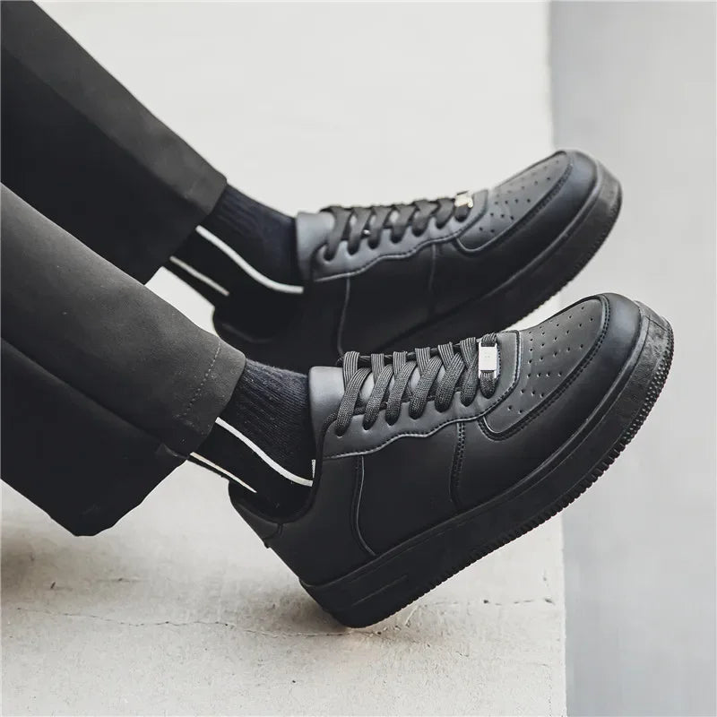 Autumn/Winter Black Casual Men's Shoes Air Force Sports Number 1 Black Kitchen Trendy Shoes Winter Rubber Outsole China Made