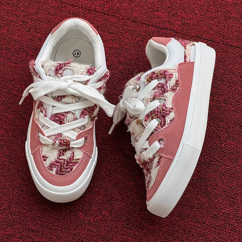 Casual shoes are trendy and versatile, classic night king white sneakers, skate shoes and dad shoes
