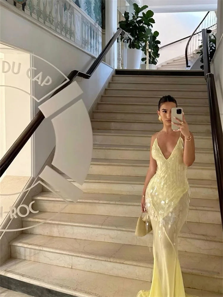 Weird Puss Sequins Women Dress v-Neck Backless Halter Round Glitter Tassels Peach Buttocks Cross Vacation Beach Party Vestidos