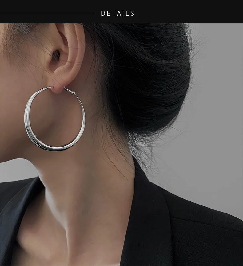 Fashion Exaggerated Big Circle Hoop Earrings for Women Statement Jewelry Smooth Circle Earrings Femme Boucles d'oreilles