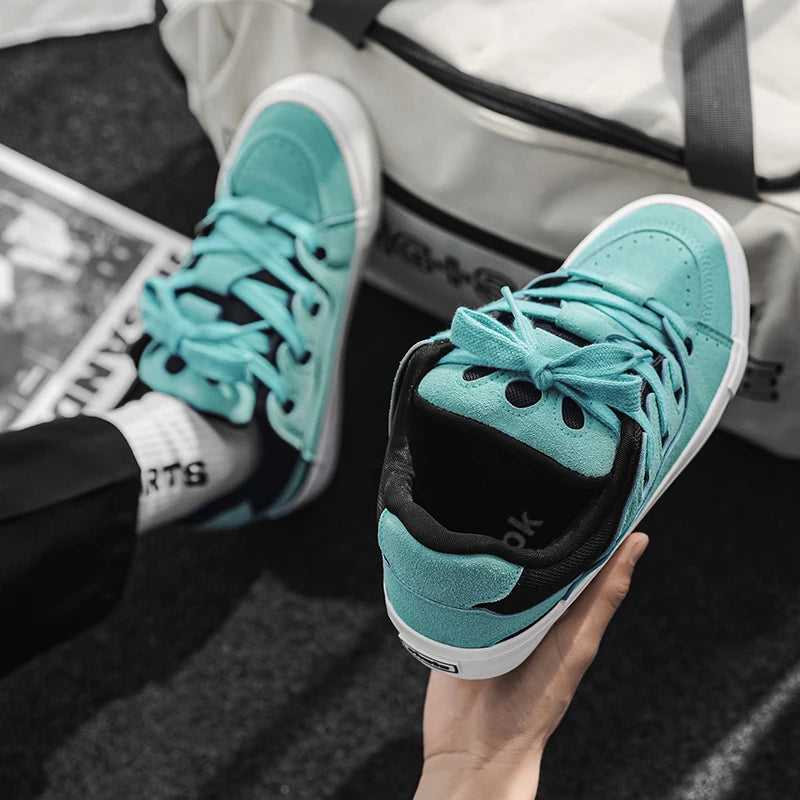 2025 trend men's casual shoes small white shoes board shoes Daddy shoes size