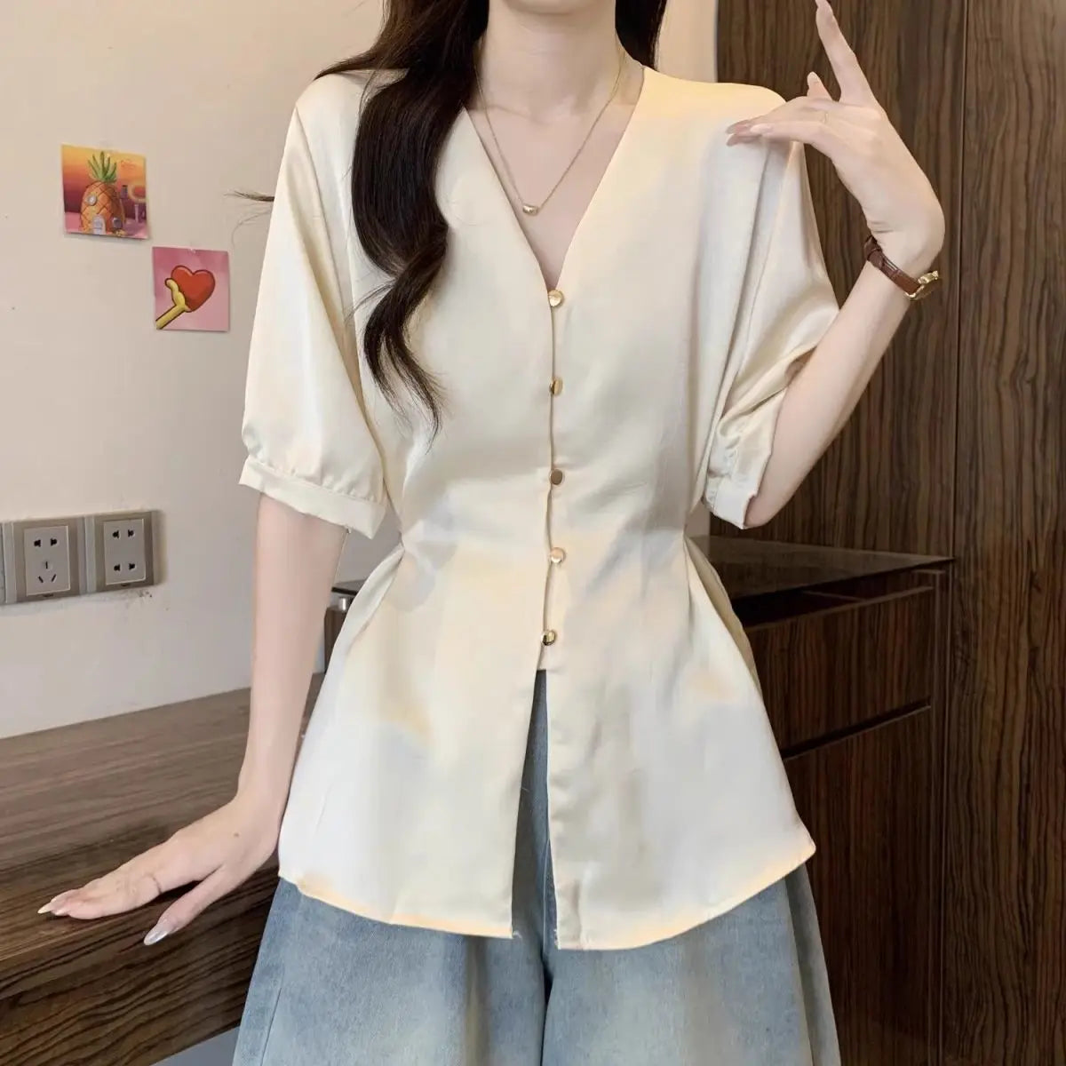 Women Clothes Summer Fashion Korean Button Solid Color V-neck Puff Sleeve Female Simplicity Elegant Temperament Short Sleeve Top