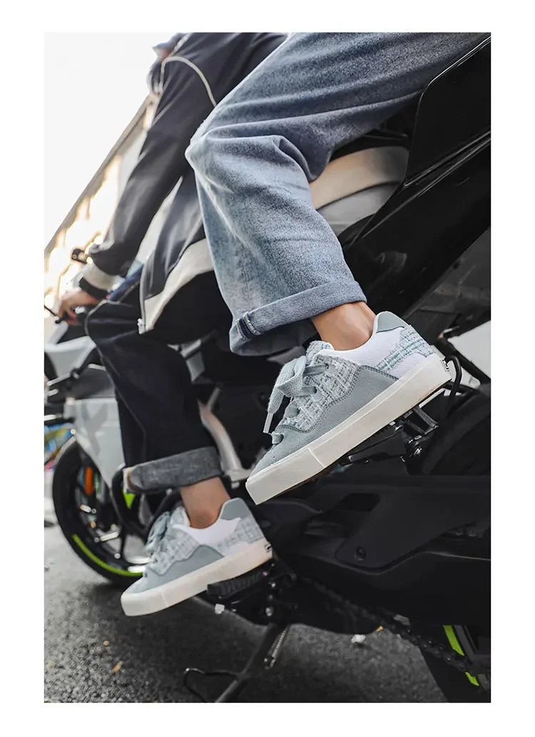2025 trend men's casual shoes small white shoes board shoes Daddy shoes size