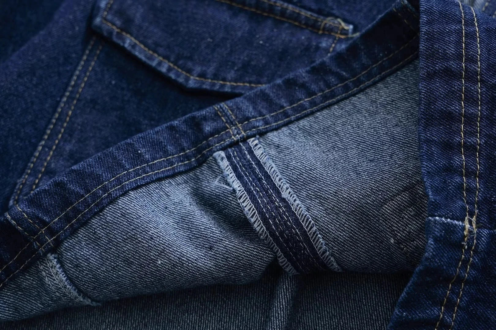 2025 Women's Fashion Flip Pocket Decoration Short Flip Collar Slim fit denim Top + Asymmetric Denim Skirt 2 Piece Set