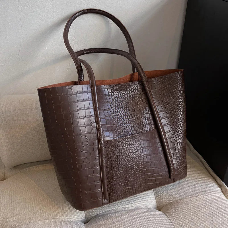Women Large Pu Leather Shoulder Bag 2023 Vintage Fashion Leather Material Trendy Designer Women's Fashion Handbag Wallet Handbag
