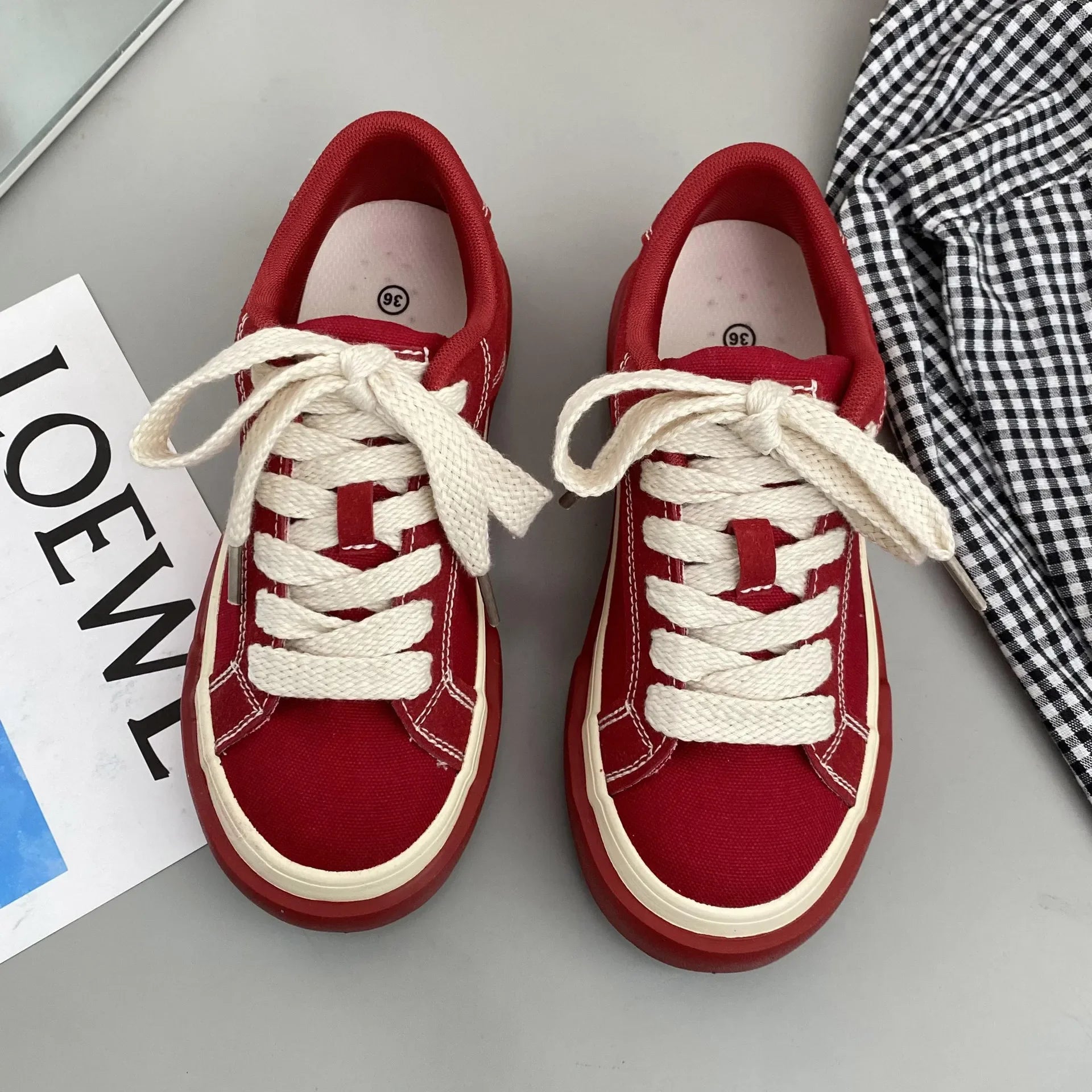 Women Vintage Red Low-top Jogging Canvas Sneakers Casual Letter Embroidery Vulcanized Skateboard Shoes Students Flat Trainers