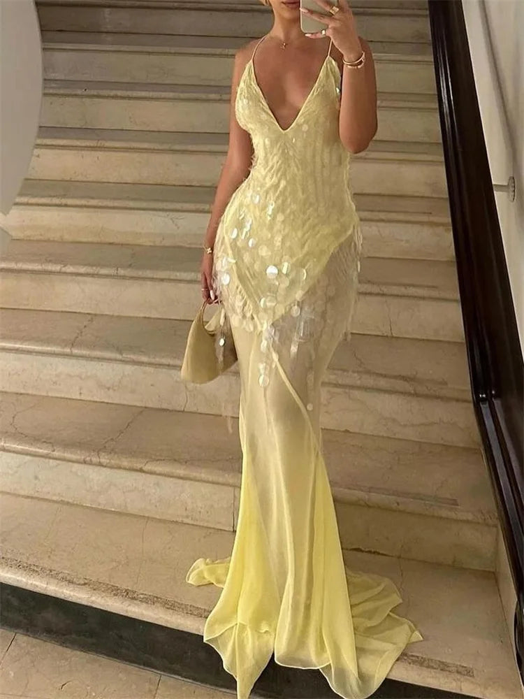 Weird Puss Sequins Women Dress v-Neck Backless Halter Round Glitter Tassels Peach Buttocks Cross Vacation Beach Party Vestidos