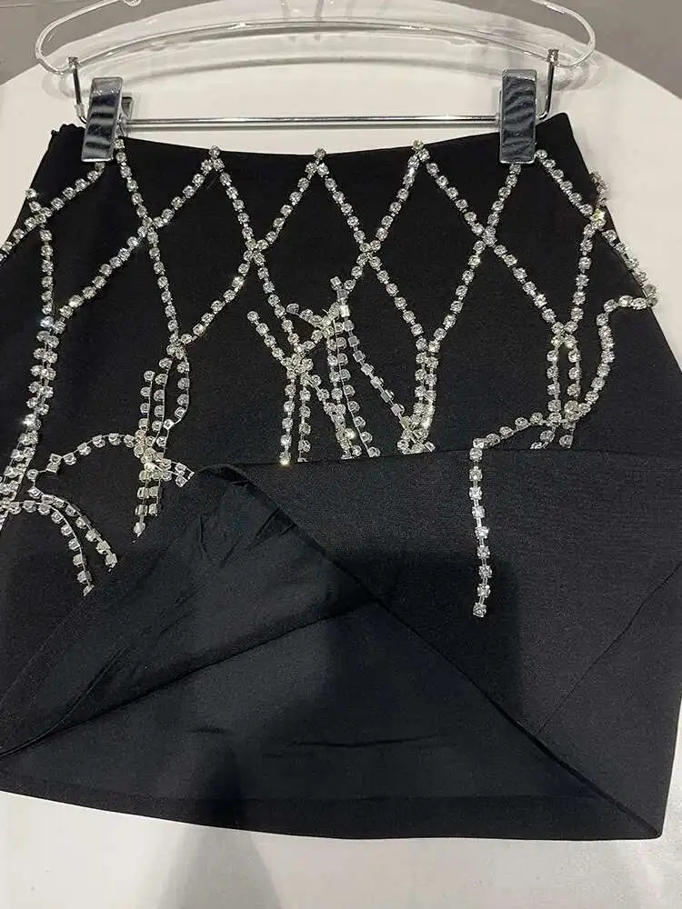 DEAT 2025 Spring New Fashion Diamond Chain Design Mini Skirt For Women Zipper Waist A-line Wrapped Hip Skirts Female 11XX5371